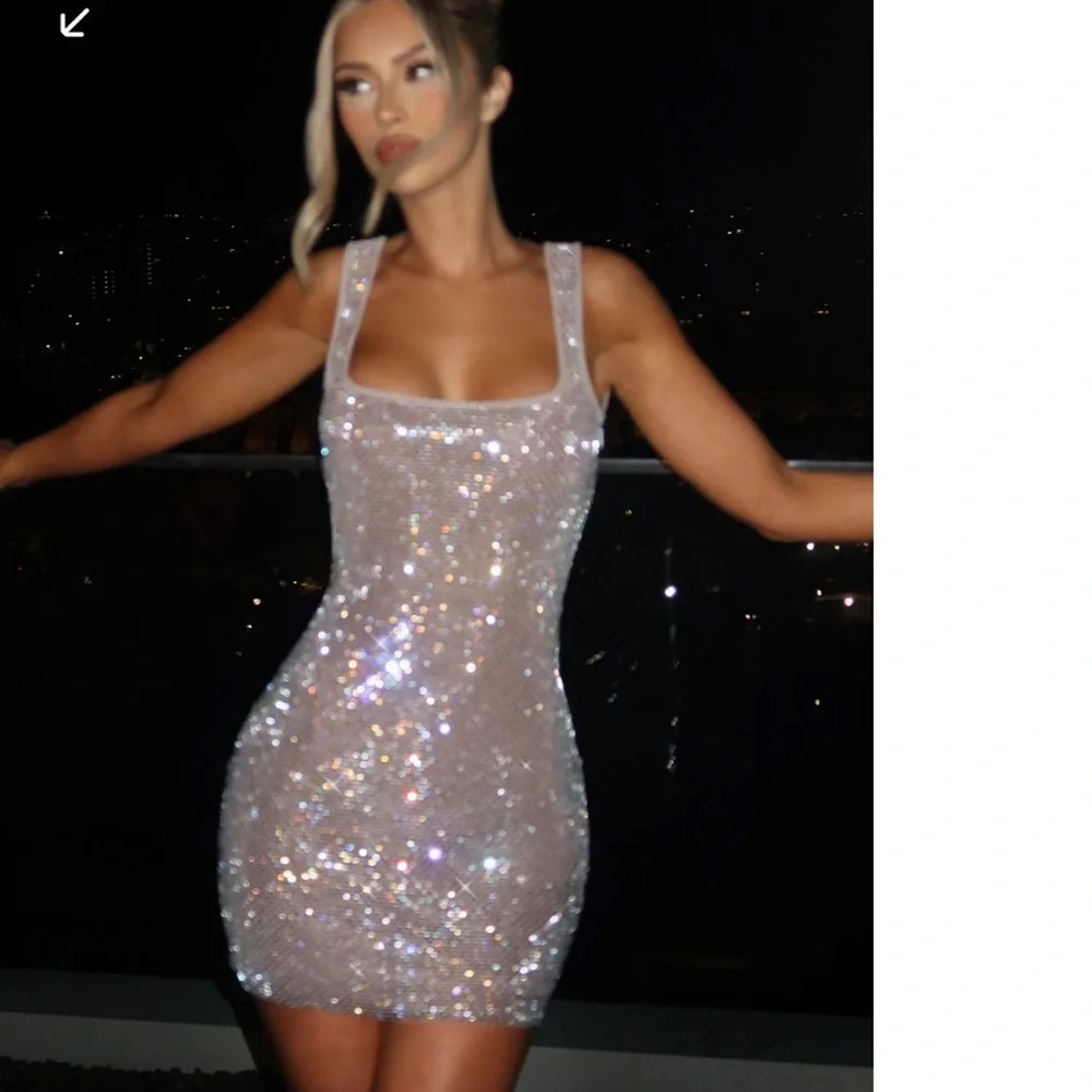 Silver Sequin Sleeveless Bodycon Mini Dress - Picture 6 of 7